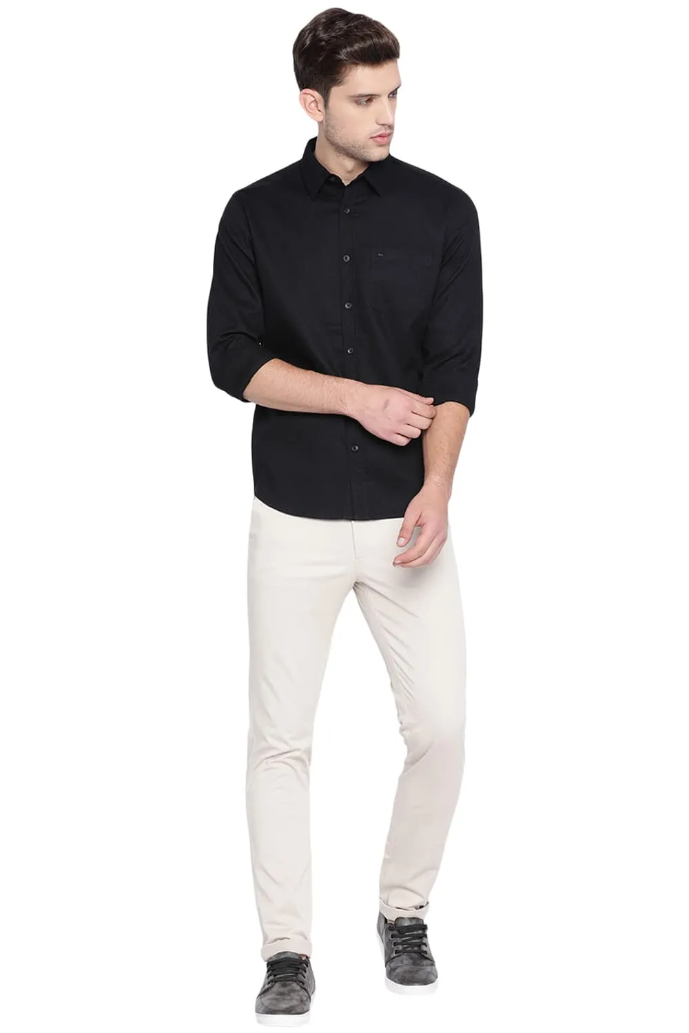 Basics Slim Fit Structure Shirt