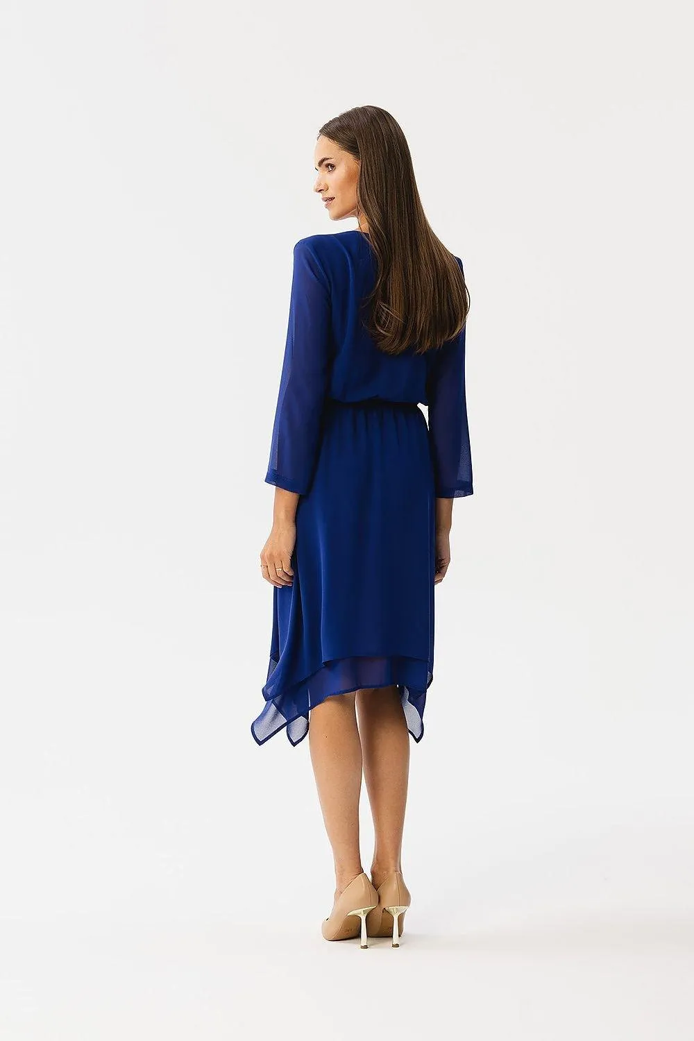 Elegant Chiffon Dress with Asymmetrical Hem and Stylish Sleeves