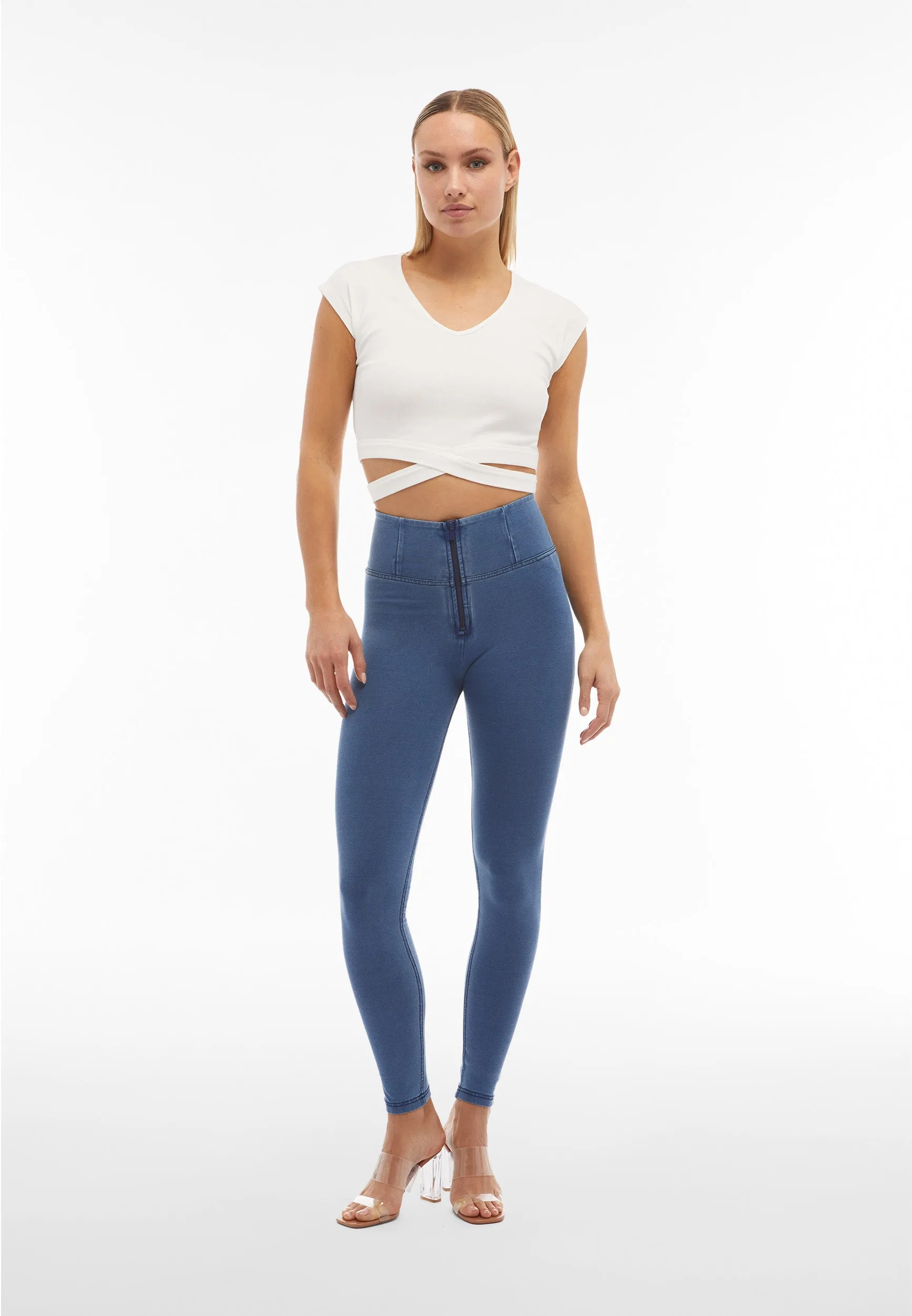 Light Denim High-Rise Full-Length Pants with Blue Stitch