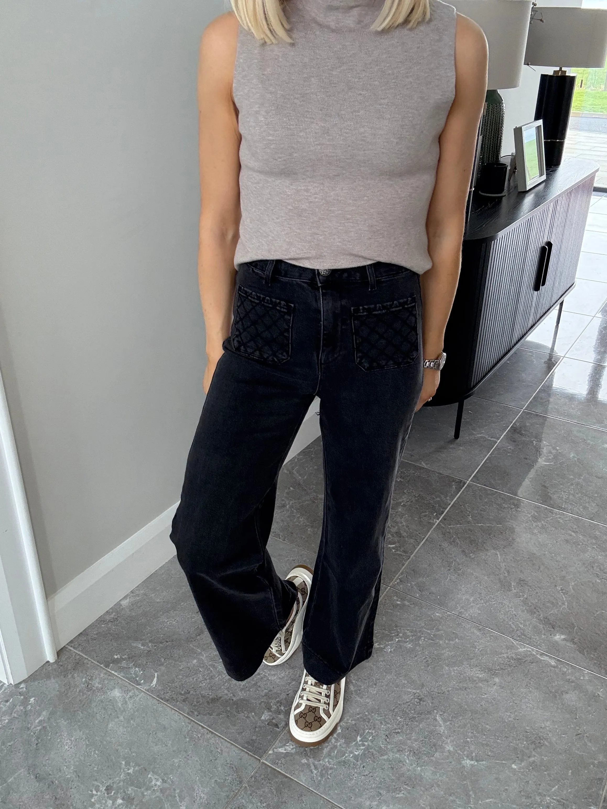 Louise Flare Cropped Jeans Black